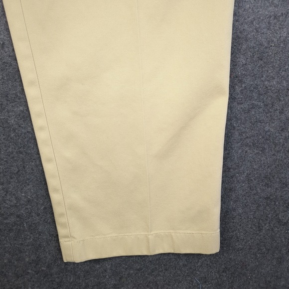 LL Bean Classic Fit Pleated Chinos Mens 42x32 Khaki Tan Cotton Pants - Picture 4 of 14